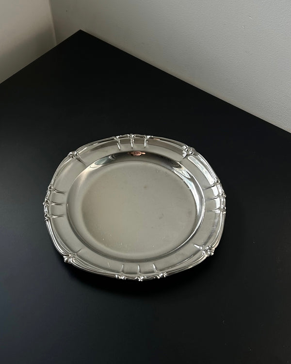 Pair of Round Trays (M)