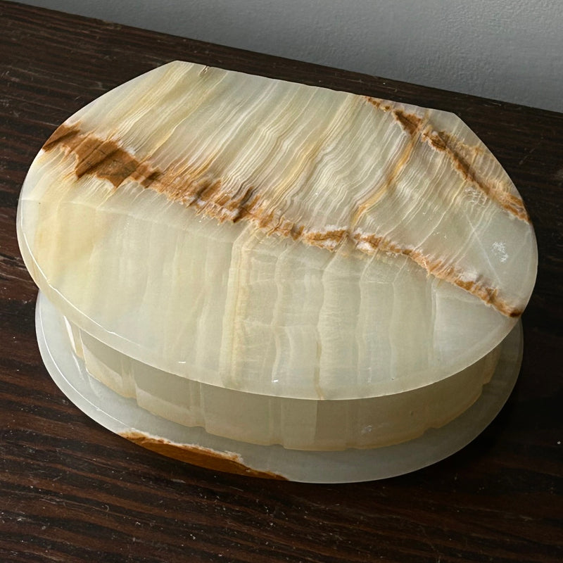 Large Shell Shaped Onyx Box