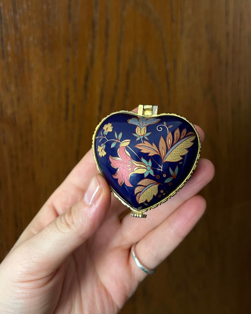 Heart-Shaped Porcelain Rings/Pill Box