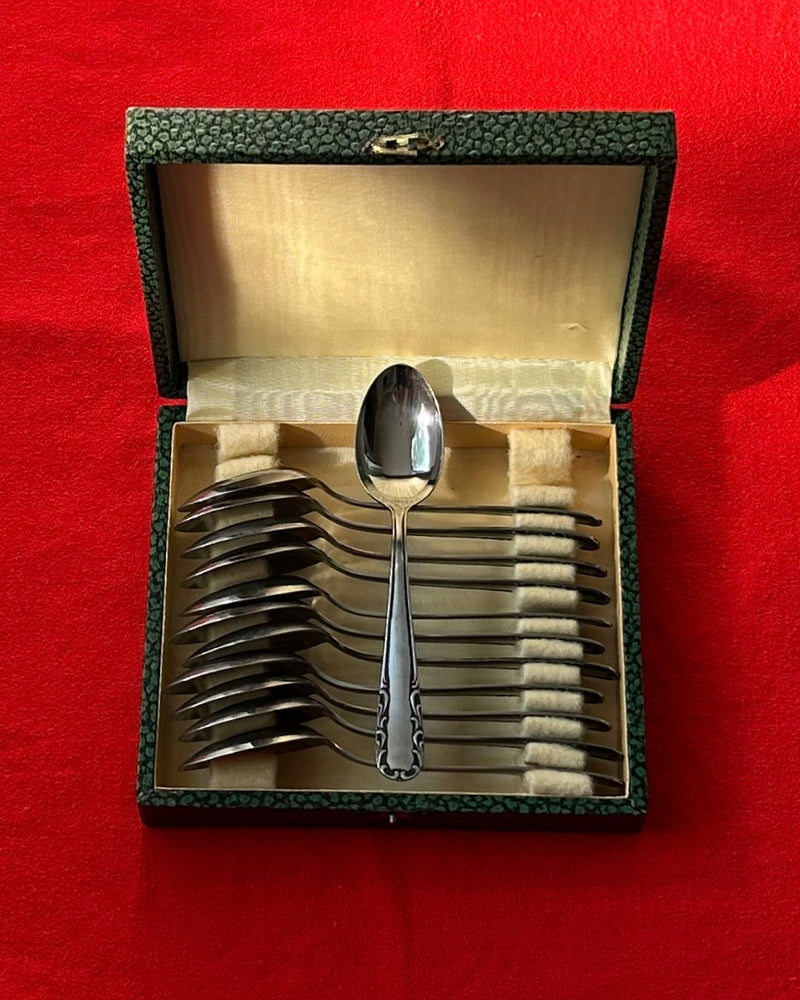 Set of Teaspoons (12)