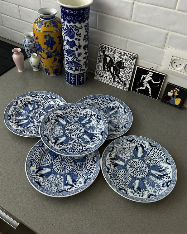 Set of 5 Antique Chinoiserie Porcelain Plates