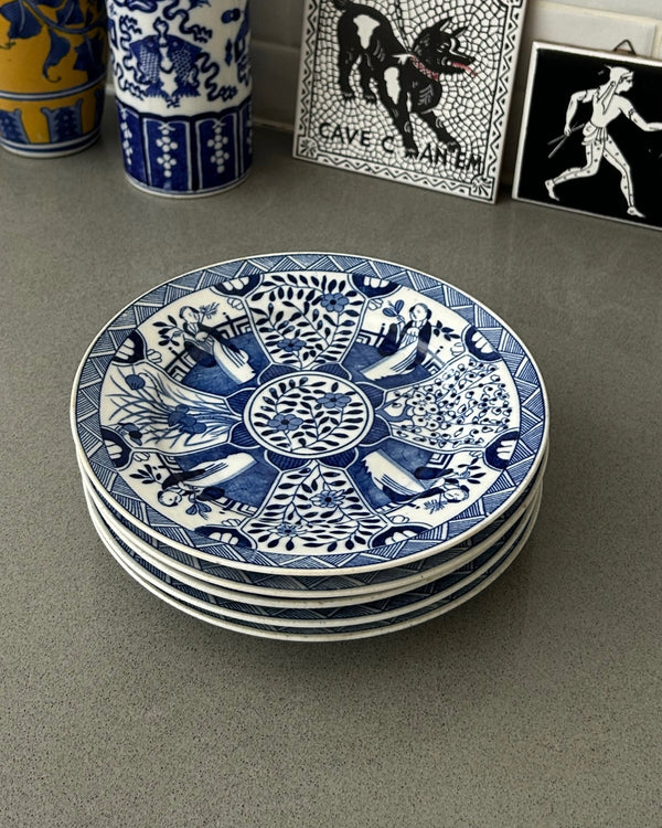 Set of 5 Antique Chinoiserie Porcelain Plates