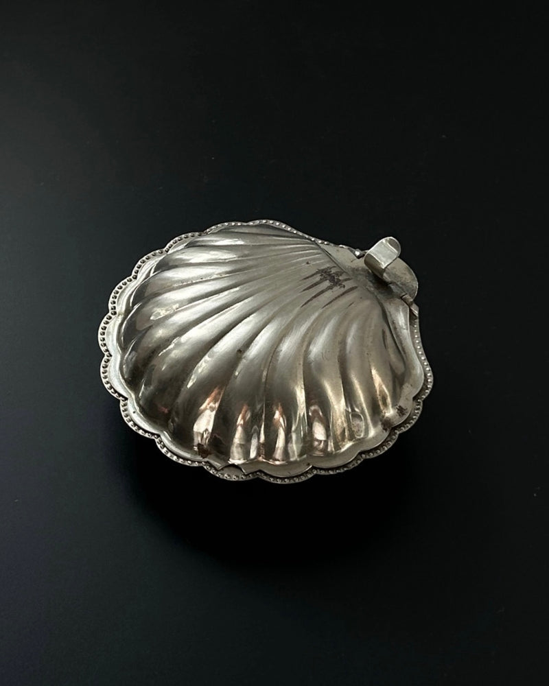 Shell Shaped Caviar Dish