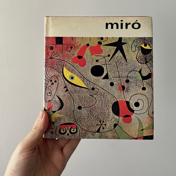 Miro. Art Book