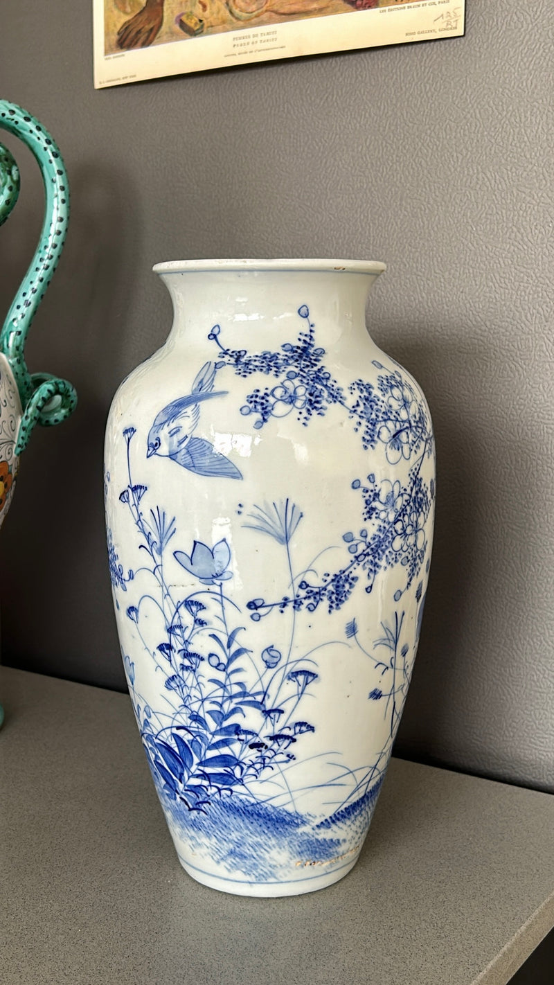 Big Hand Painted Chinese  Porcelain Vase