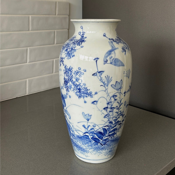 Big Hand Painted Chinese  Porcelain Vase