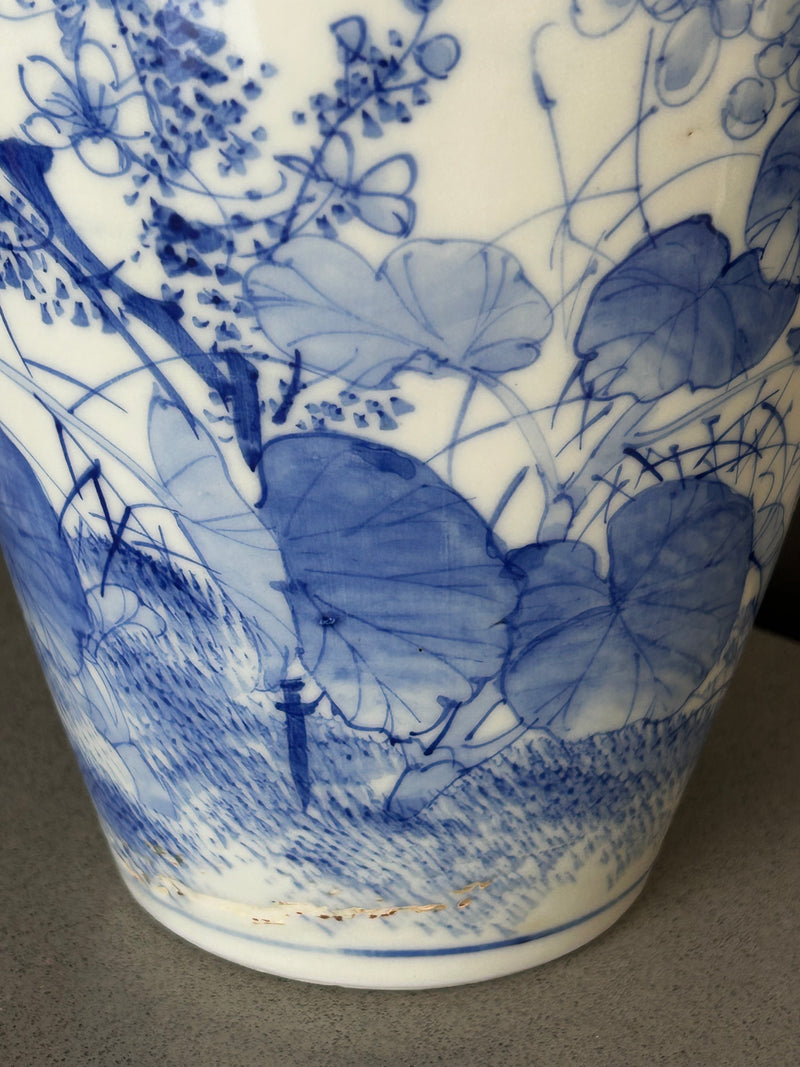 Big Hand Painted Chinese  Porcelain Vase